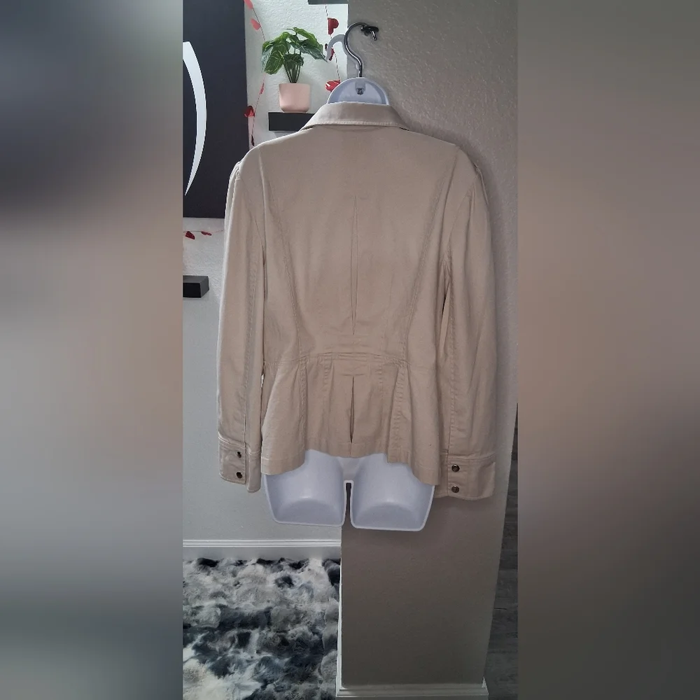 Evelyn Women's Beige Jacket - Picture 16 of 16